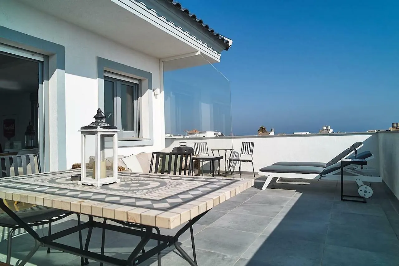 Fabulous Penthouse Downtown Tarifa, Maestro Apartments
