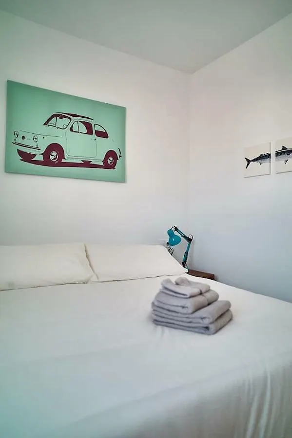 Fabulous Penthouse Downtown Tarifa, Maestro Apartments